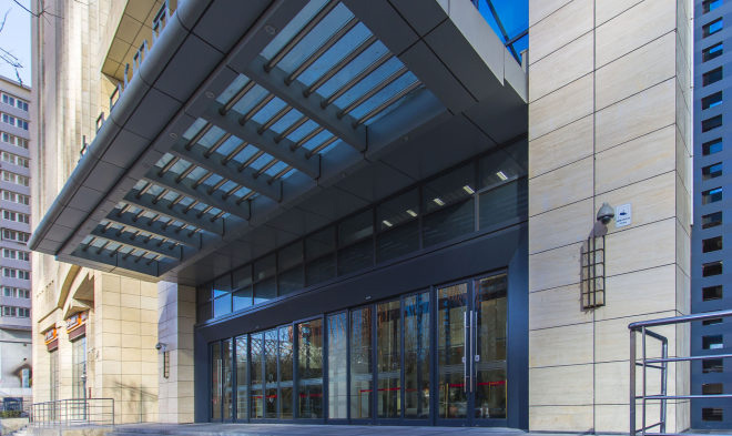 锐创（中国）大厦正门图